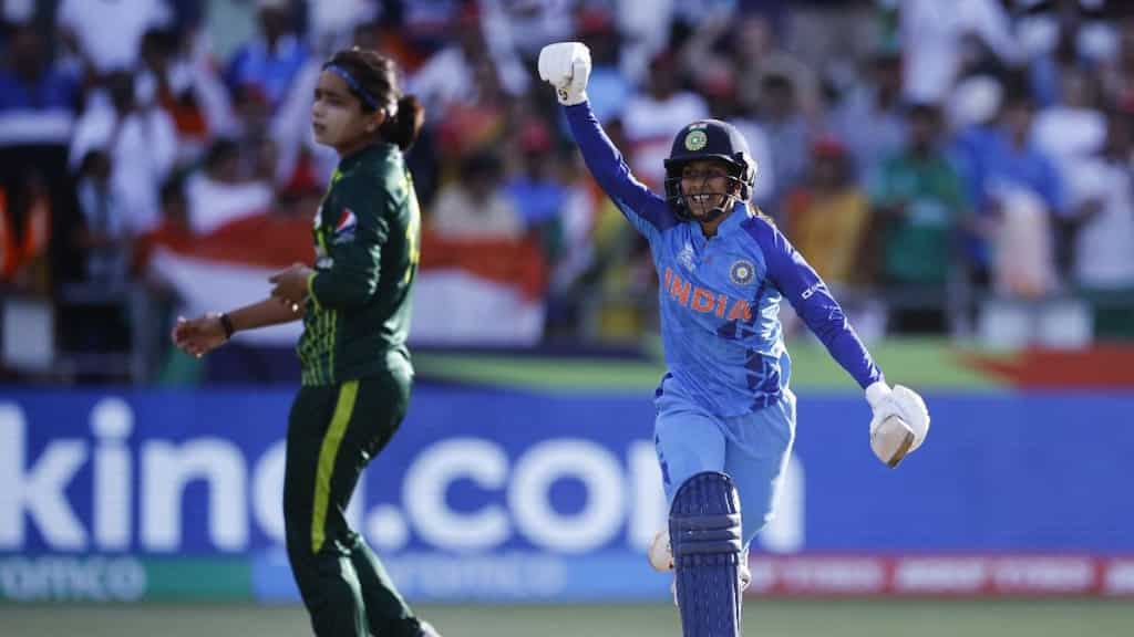 Jemimah Rodrigues' unbeaten 53 helps India beat Pakistan in their ICC Women's T20 World Cup opener