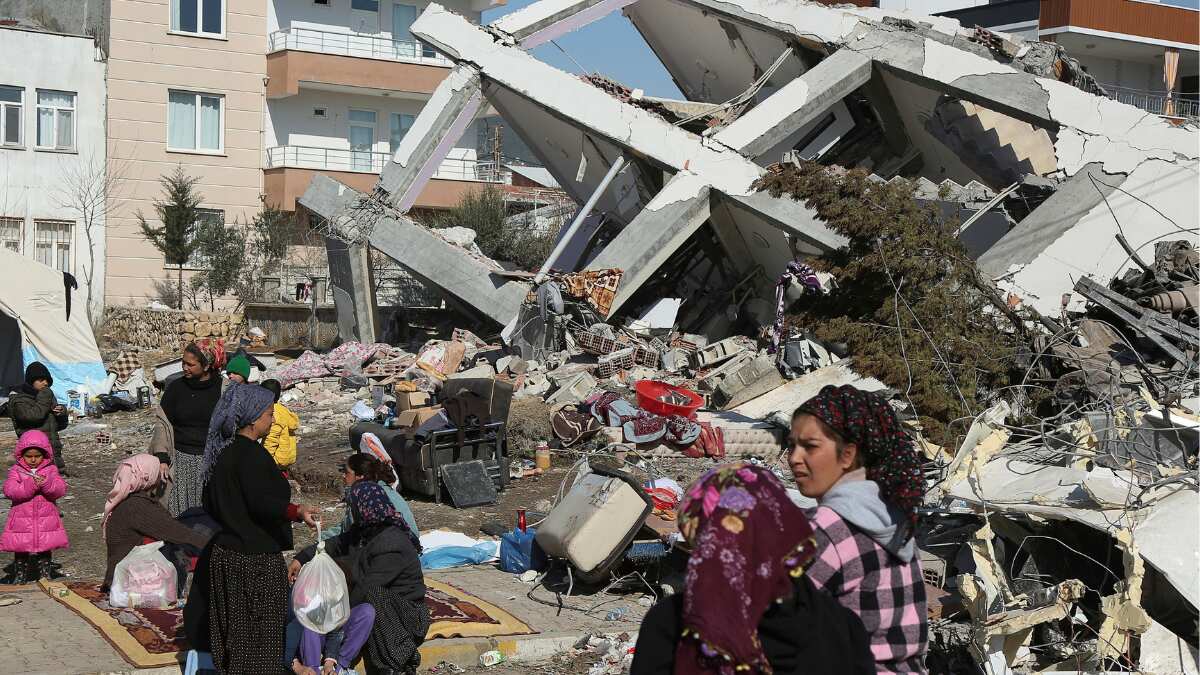 Turkey-Syria quake: People leaving affected regions for safer locations as toll touches 34,000 Turkey-Syria quake: People leaving affected regions for safer locations as toll touches 34,000