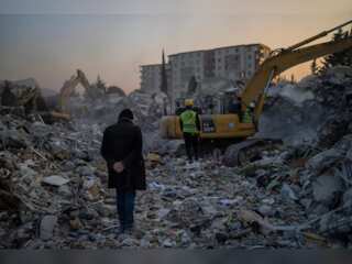 Turkey-Syria Earthquake: Clampdown on building contractors in Turkey
