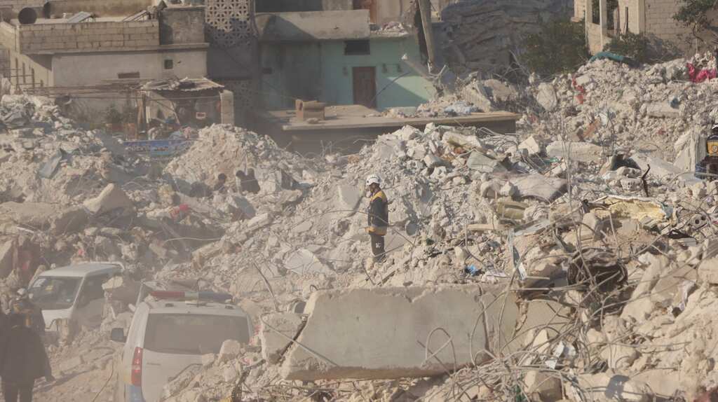Syria: UN holds emergency meeting