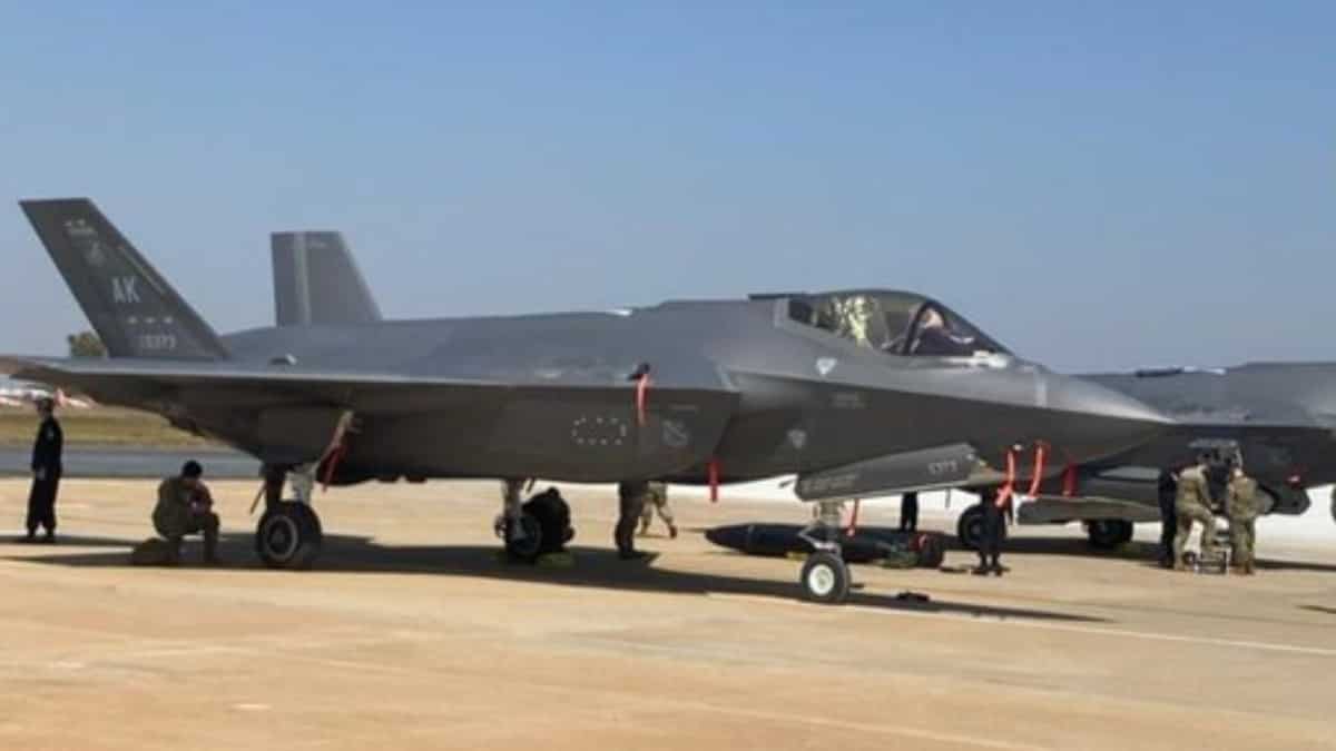 WATCH | Historic debut of US Air Force's F-35 fighter jets at Aero India 2023 WATCH | Historic debut of US Air Force's F-35 fighter jets at Aero India 2023
