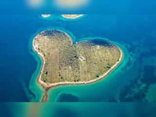 Gravitas: Part of 'the island of love' up for sale