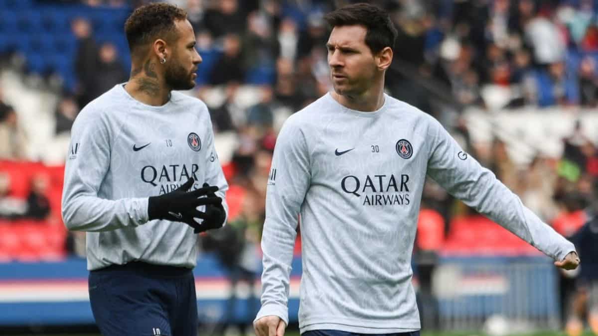 Lionel Messi's last-minute free-kick helps PSG beat Lille 4-3, coach Galtier rues schedule for Neymar's injury Lionel Messi's last-minute free-kick helps PSG beat Lille 4-3, coach Galtier rues schedule for Neymar's injury