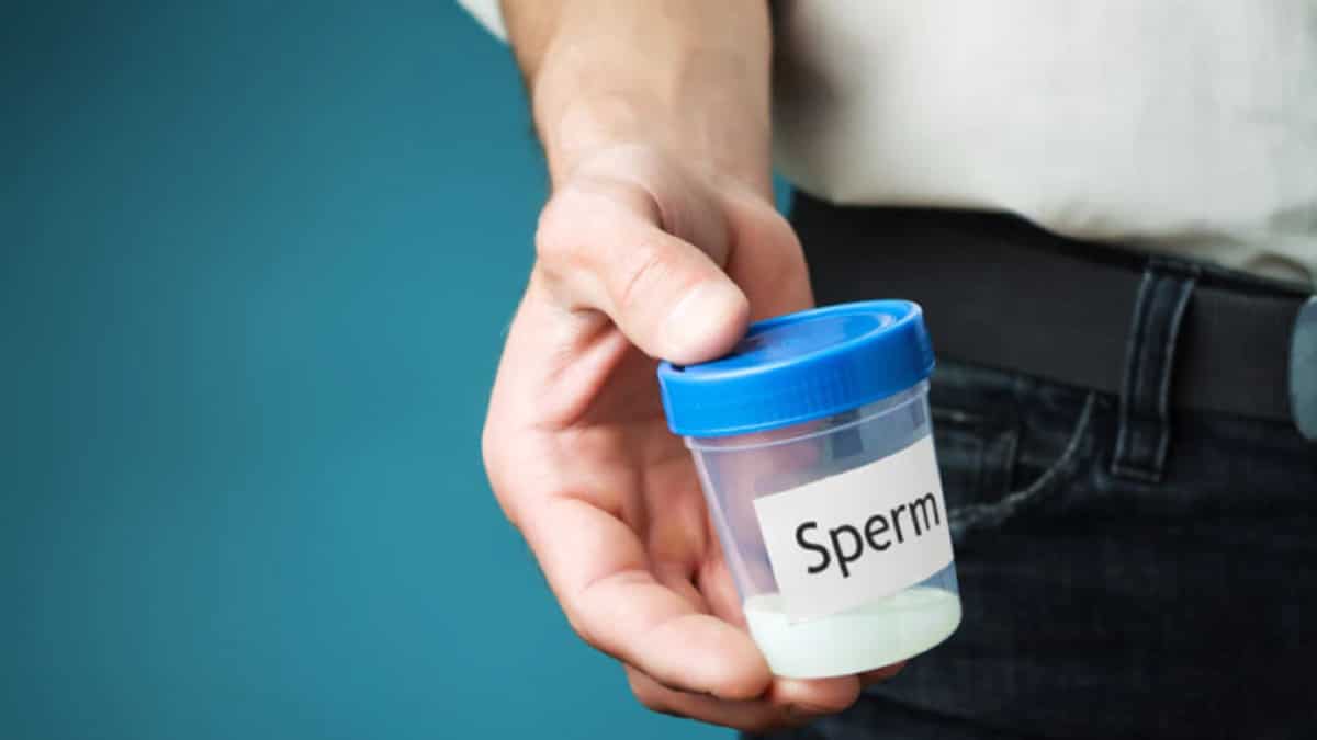 Australian man uses fake names to donate sperm in exchange for gifts, holidays; fathers 60 children Australian man uses fake names to donate sperm in exchange for gifts, holidays; fathers 60 children