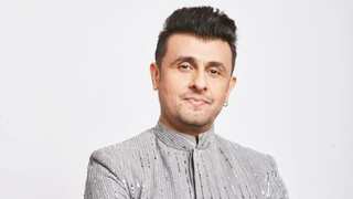 Sonu Nigam manhandled during scuffle at Mumbai concert