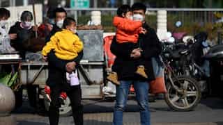 Chinese provinces give 30 days paid marriage leave to newly weds to control tumbling birth rate