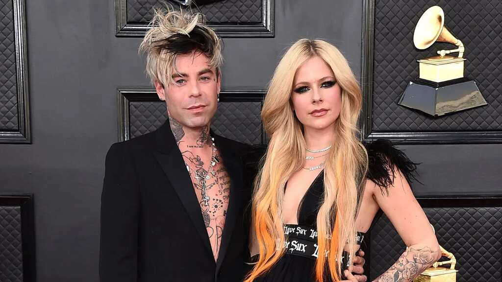 Avril Lavigne and Mod Sun call off engagement. Here's why