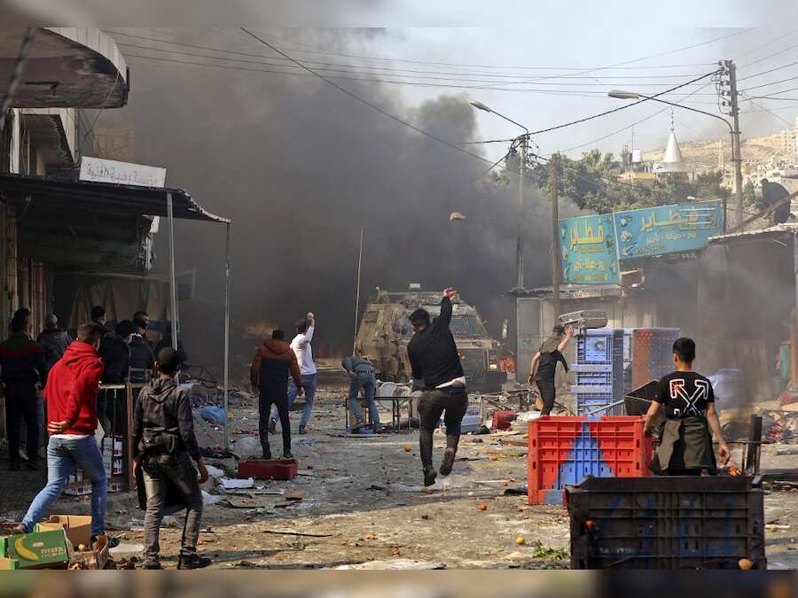 10 Palestinians killed, over 100 injured during Israeli military’s raid in West Bank