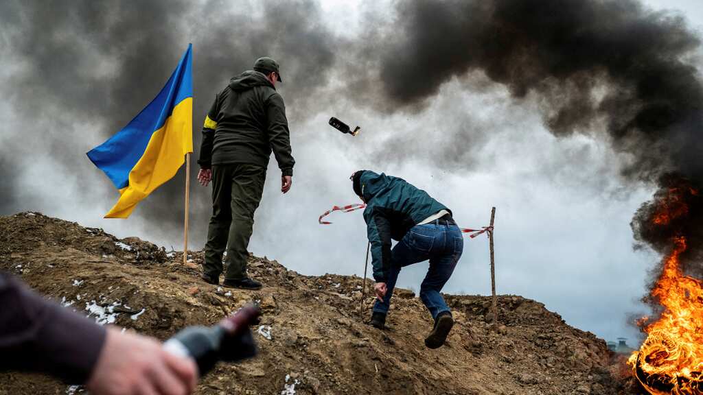 Some NATO members tell Ukraine to consider 'peace talks' despite giving combat weapons to Kyiv: Report