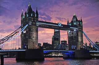 A shallow earthquake just hit UK, what are they? Which parts of UK are most prone to tremors?
