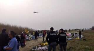 Italy: 59 dead as overloaded boat ferrying migrants breaks apart, sinks off coastal city of Crotone