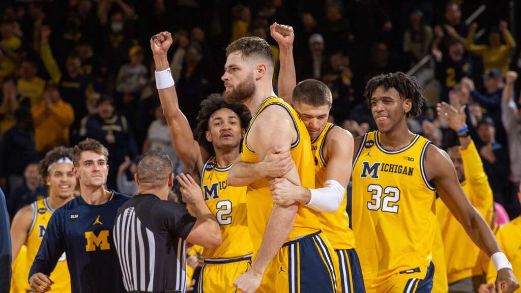 College Basketball: Wisconsin loses to Michigan in OT