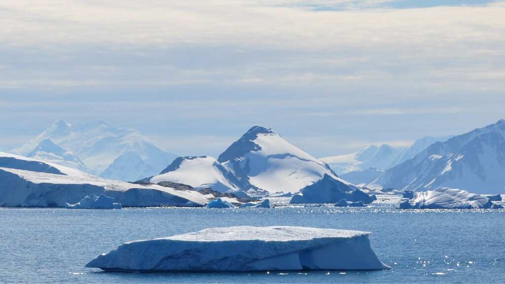 Antarctic sea ice registers record shrinking, new data shows
