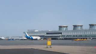 St. Petersburg suspends flights over 'unknown object' spotted in the area