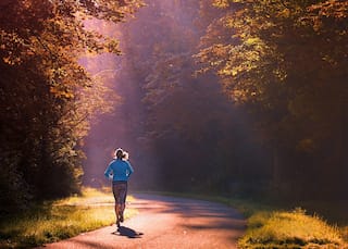 11 minutes of daily walk could prevent 1 in 10 early deaths: Study
