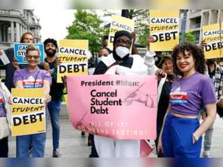 U.S. SC weighs Biden student debt relief plan