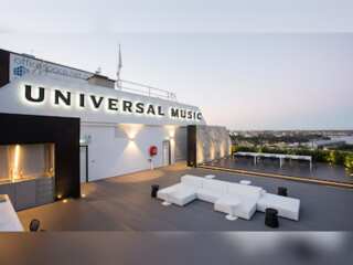 Universal's streaming revenue exceeds $1.06 BN for first time