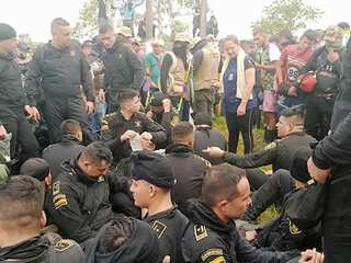 Violence in Colombia: Protesters demand oil firm to build roads in the region
