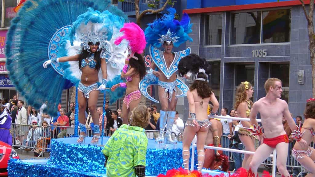 US: Tennessee bans drag show performances in the presence of minors