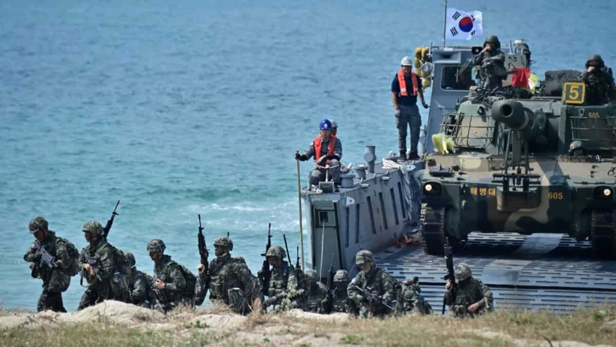 Amphibious landing exercise in-play in Thailand