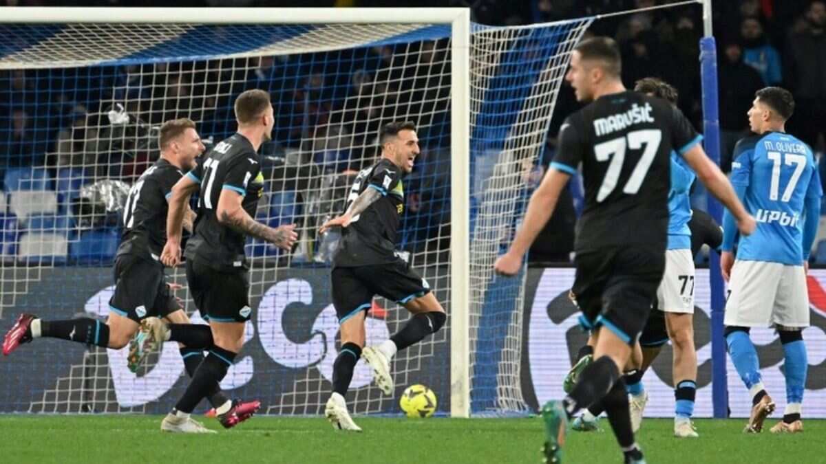 Matias Vecino strike hands Napoli first home defeat of Serie A season