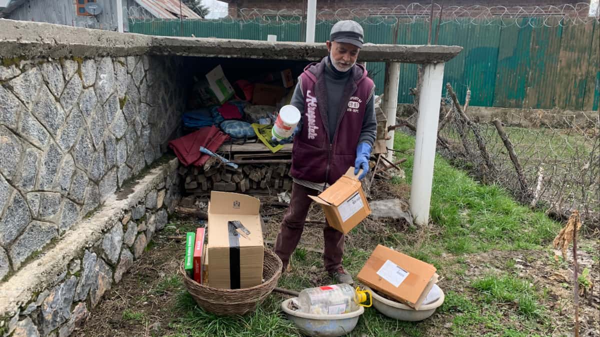Give plastic, take gold: A unique idea makes Jammu and Kashmir village plastic-free Give plastic, take gold: A unique idea makes Jammu and Kashmir village plastic-free