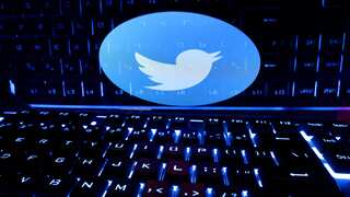 Scammers using Twitter Blue tick to steal bank passwords. Here’s how the scam works