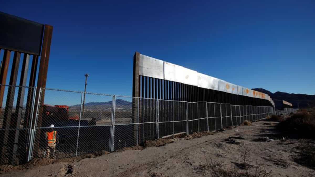 Gunmen kidnap four US citizens in Mexico, FBI goes on a manhunt Gunmen kidnap four US citizens in Mexico, FBI goes on a manhunt
