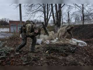 Ukraine vows to keep defending Bakhmut amid constant attacks by Russian forces