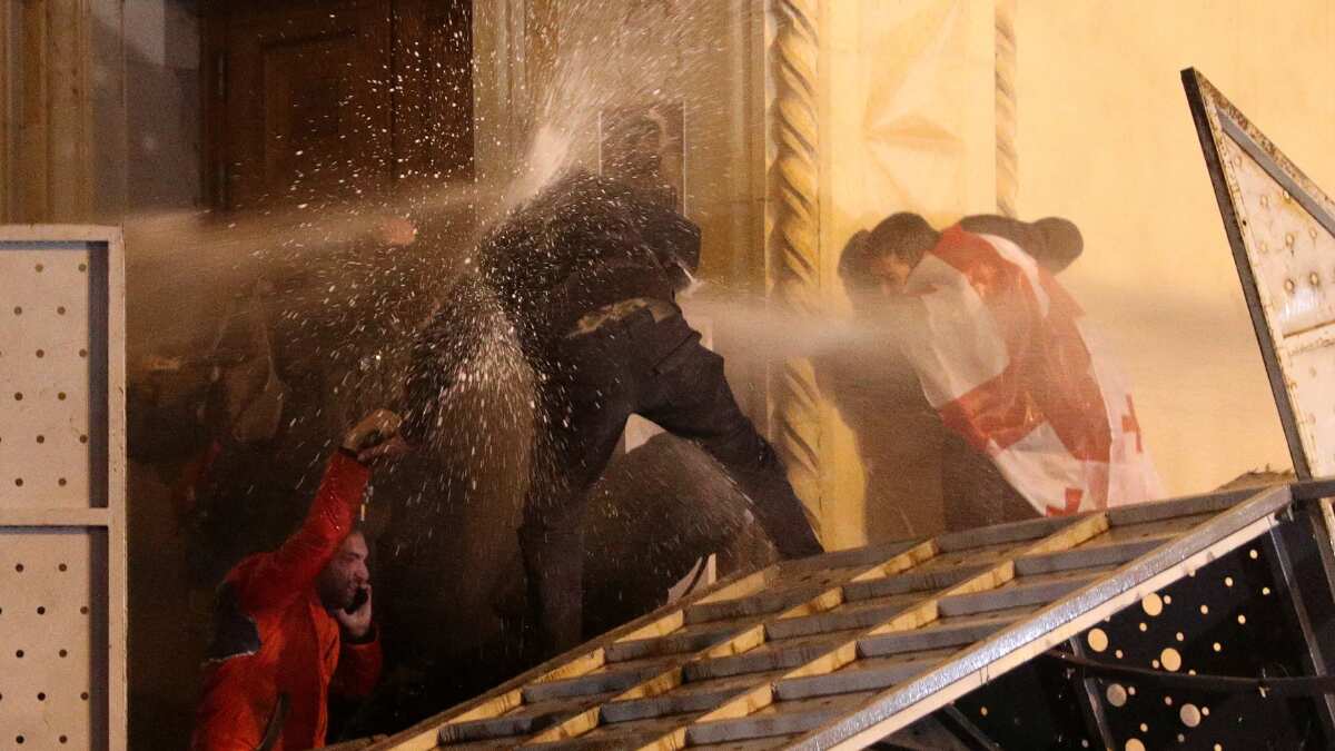 Massive protests force Georgia to drop the 'foreign agents' bill Massive protests force Georgia to drop the 'foreign agents' bill