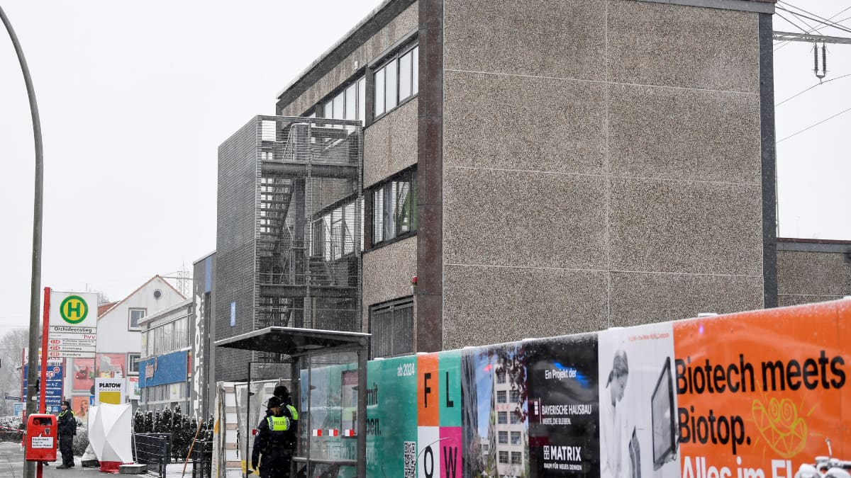 Hamburg church shooting leaves 8 dead, including unborn child