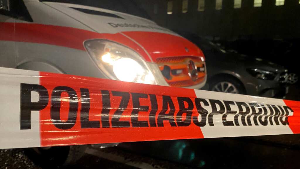 Police enter Karlsruhe pharmacy, arrest hostage-taker in Germany