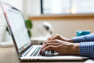 UK: Significant number of young aged 14-18 watch porn frequently, get addicted, shows survey