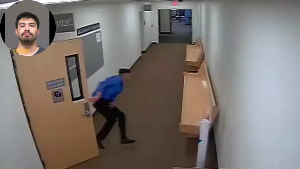 Watch: Murder suspect gives the slip to security officials, escapes US courtroom