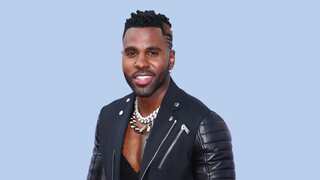 Whopping $5,000 tip! Jason Derulo pays for waiter's college fee