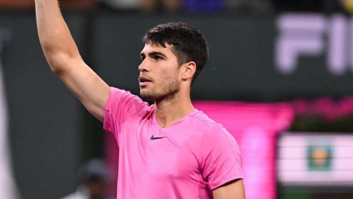 Indian Wells: Spain's Carlos Alcaraz and top-seeded Iga Swiatek storm into third round with thumping wins