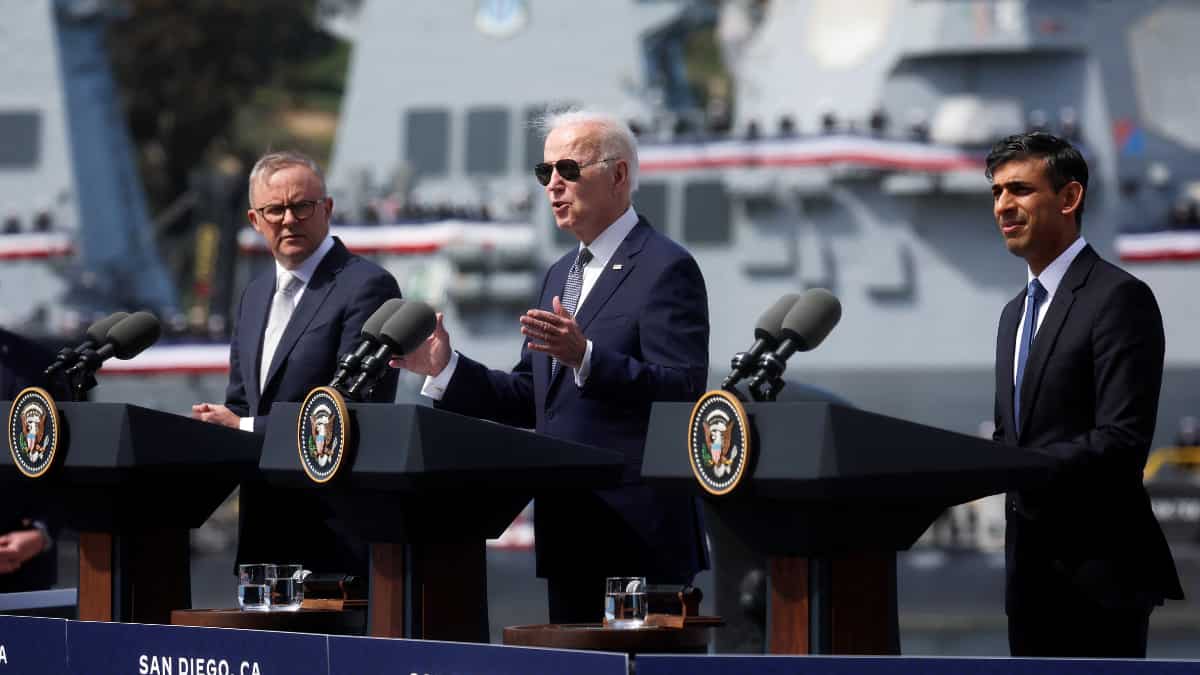 Biden, Sunak and Albanese announce nuclear-powered submarine plan for Australia