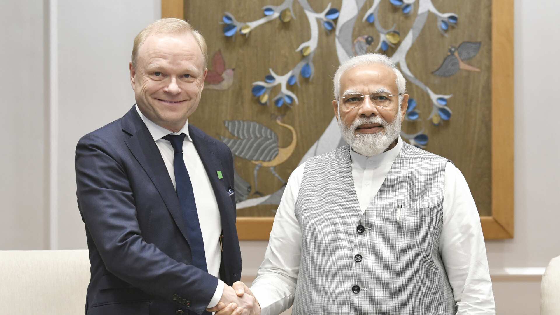 Indian PM Modi meets Nokia CEO Pekka Lundmark, discusses India's digital infrastructure Indian PM Modi meets Nokia CEO Pekka Lundmark, discusses India's digital infrastructure