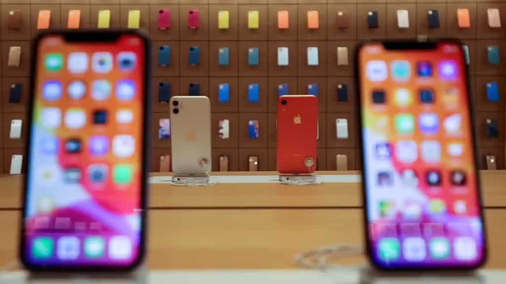 Indian govt may force smartphone makers to remove pre-installed apps: Report