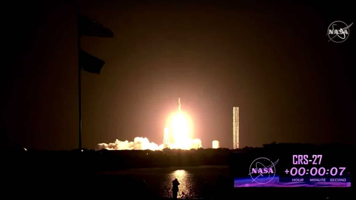 SpaceX sends another Dragon capsule to International Space Station SpaceX sends another Dragon capsule to International Space Station