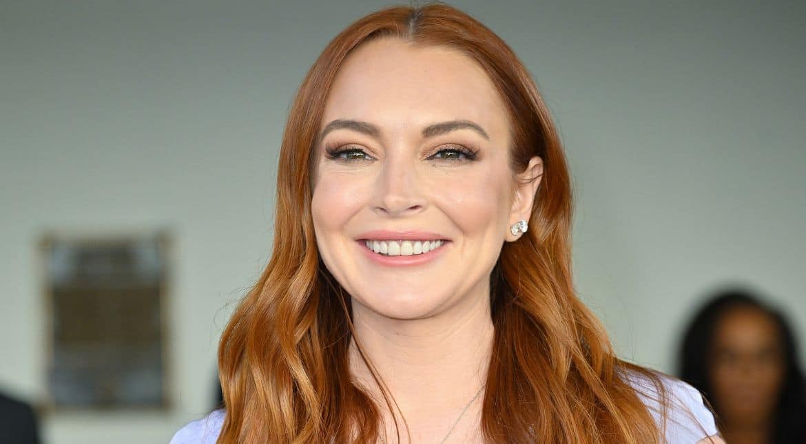Lindsay Lohan expecting first baby with husband Lindsay Lohan expecting first baby with husband