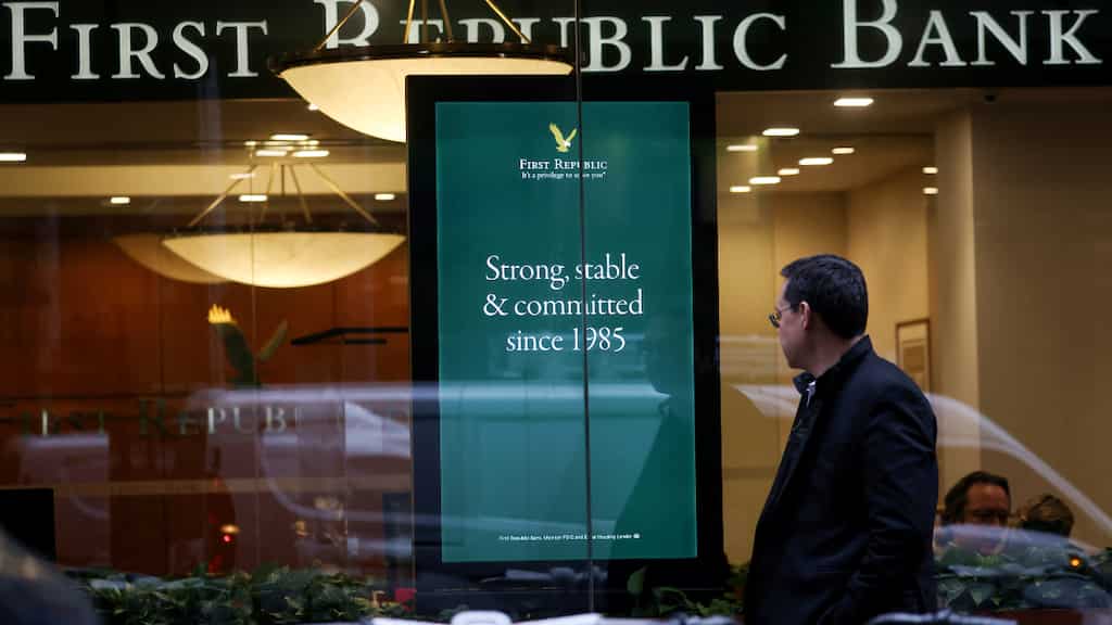 Largest banks move to shore up First Republic Bank in United States