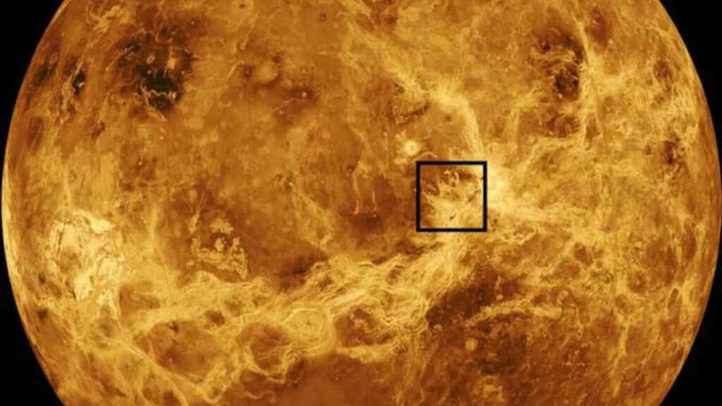 NASA's Magellan spacecraft images reveal active volcanoes on Venus