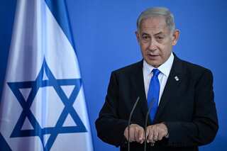 Israel’s elite reserve forces threaten to halt volunteer service in protest against legal reforms
