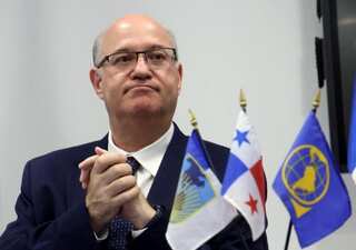 Latin finance ministers hold meeting in Panama amid banking crisis