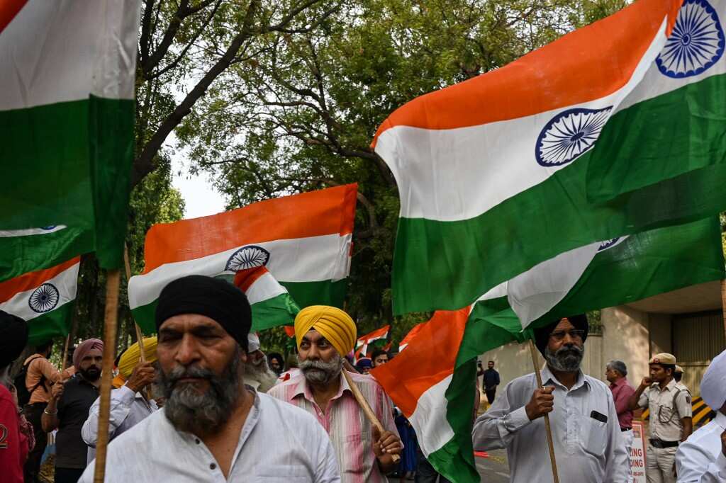 Hunt for separatist Amritpal Singh enters day 4; Punjab extends internet suspension till March 23 Hunt for separatist Amritpal Singh enters day 4; Punjab extends internet suspension till March 23