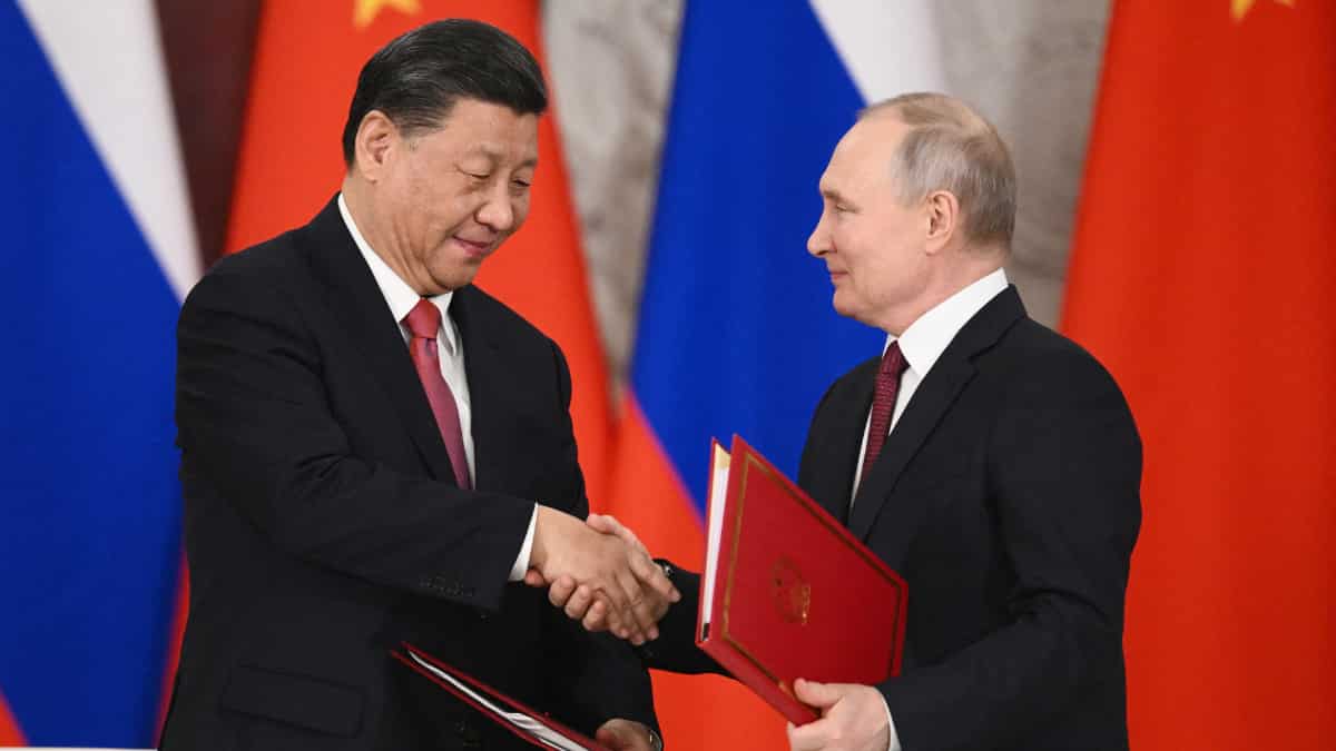 'Dear friends' Putin and Xi unify against the West, express concern over NATO presence in Asia