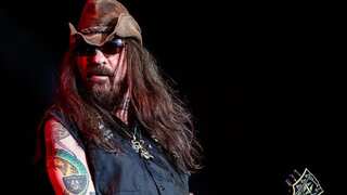 Wayne Swinny, guitarist of the band Saliva, dies after suffering brain haemorrhage