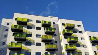 UK house prices plunge fastest in 12 years: Average home rent 8.3 times of average full-time wage