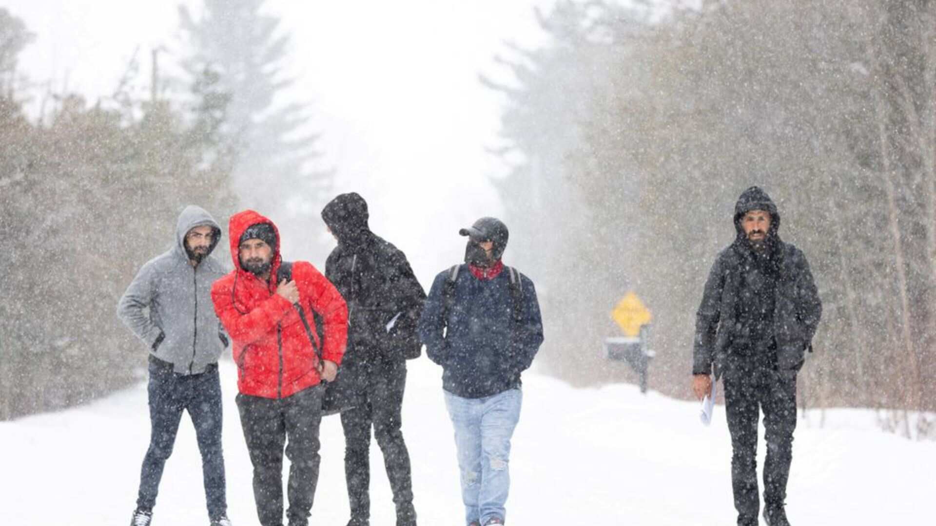 US, Canada reach agreement to turn away asylum seekers at unofficial border crossings US, Canada reach agreement to turn away asylum seekers at unofficial border crossings
